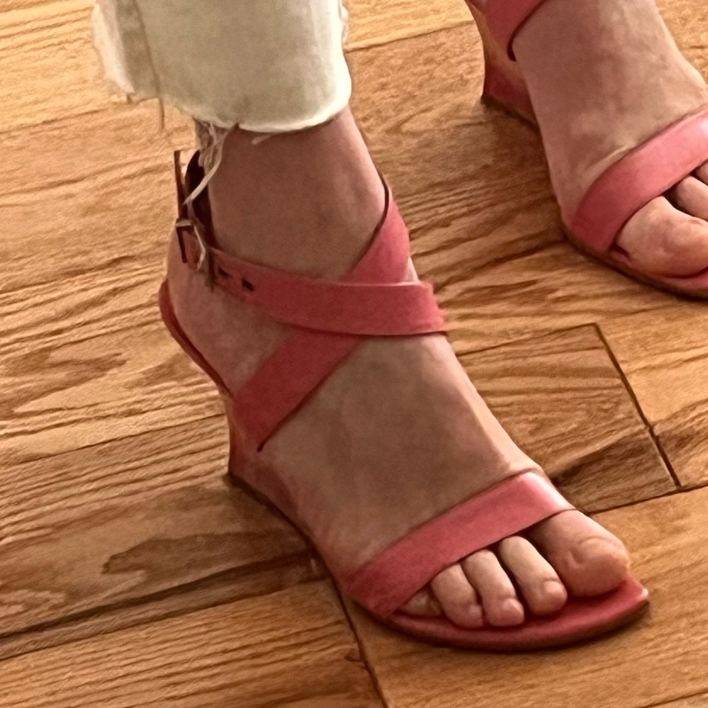 Sandals - Picture 2 of 13